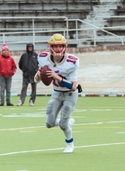 Royalsin liigajoukkueessa Jere Byman pelaa muun muassa potkaisijana, U19-joukkueessa Byman pelaa pelinrakentajana. Monipuolinen on Bymanin rooli myös III-divisioonassa. Kuva: JEsse Byman