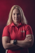 Kouvola Indians -kasvatti Carola Lindholm pelaa hyvää debyyttikautta korkeimmalla sarjatasolla. Heittopeleistä on syntynyt 9 touchdownia ja yhden Lindholm on juossut itse.