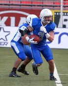 Jim Barry on yksi TAFT:n tärkeimmistä pelaajista, jolle on luvasa suuri vastuu muun muassa Jaycen Spearsin juoksujen pysäyttämisessä. Alkukaudesta Barry on esiintynyt myös muutamia kertoja itse pallonkantajana TAFT-hyökkäyksessä.
Kuva: Sami Ranta