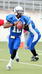 Kaudella 2015 TAFT:n pelinrakentaja oli Jamaal Londry-Jackson. Tulevalle kaudelle vantaalaisseura solmi sopimuksen Californian yliopistossa pelannen Cole Webbin.
Kuva: Sami Ranta