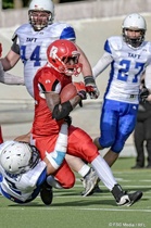 Jaycen Spears oli kentän pistekuningas. 20 yrityksellä 154 jaardia edennyt Spears teki kolme touchdownia ja kantoi lisäksi yhden lisäpisteyrityksen maalialueelle.
Kuva: FSC Media