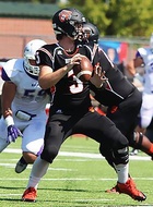 Heittotarkkuus on kenties Petersin pelin suurin vahvuus. Lähes 74:ää hipova onnistumisprosentti ja neljän kauden aikana 15 itse juostua touchdownia ovat mielenkiintoinen yhdistelmä.