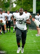 Chris Mulumba pelaa Buffaloesin puolustuksen linjassa endin paikalla, mutta tietyissä ryhmityksissä häntä käytetään myös linjan keskustassa.