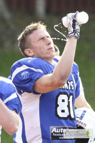 Saints-laitahyökkääjä Henri Laine oli vuonna 2015 I-divisioonan parhaimpia laitahyökkääjiä. Lauantaina Laine on valmiina ottamaan ensimmäiset kiinniotot Vaahteraliigassa.
Kuva: Harri Koivunen