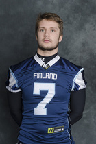 Trojansin hyökkäystä kaudella 2016 johtaa maajoukkueen pelinrakentaja Miro Kadmiry. Yhtenä Kadmiryn kohteena pelaa jenkkilaitahyökkääjä Roman Runner, joka teki Porvoo Butchersissa kaudella 2015 Kadmiryn heitoista 9 touchdownia.