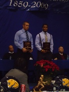 Anssi Nevalainen palkittiin Averettin yliopistossa useilla eri palkinnoilla.