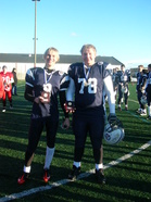 Oikealla Team MVP hyökkäyslinjamies Tapio Jääskeläinen ja Game MVP Ville-Valtteri Suojanen.